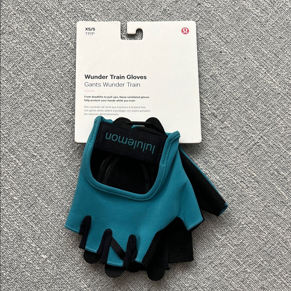 Lululemon Athletica Training Gloves in Blue and Black